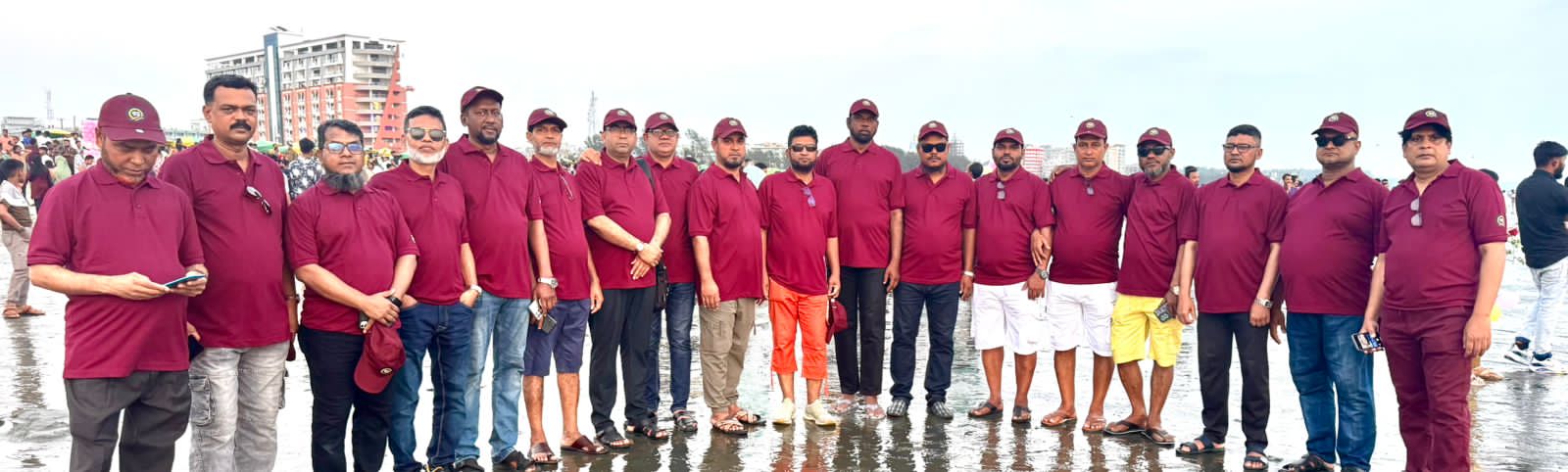 প্রাণের টানে কক্সবাজারে মুন্সিগঞ্জের ‘এসএসসি ৯৩ ব্যাচ’: একাল ও সেকালের মেলবন্ধন