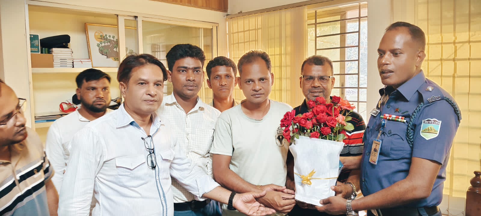 নিয়ামতপুরে নবাগত ওসির সাথে সাংবাদিকদের মতবিনিময় সভা অনুষ্ঠিত
