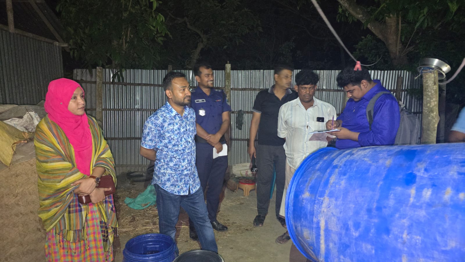 ভাঙ্গুড়ায় ভেজাল দুধ উৎপাদন ও সংরক্ষণে মোবাইল কোর্টের অভিযান, কারাদণ্ড ও জরিমানা