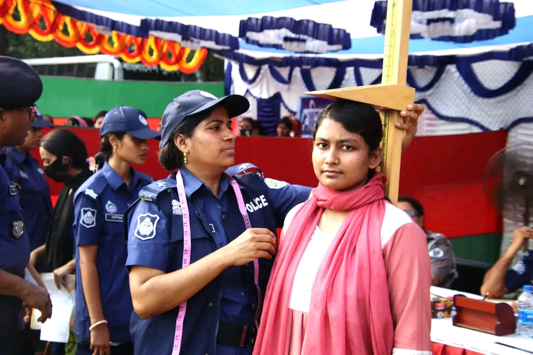 ঝালকাঠিতে ট্রেইনি রিক্রুট কনস্টেবল (টিআরসি) নিয়োগের প্রথম দিনের কার্যক্রম সম্পন্ন