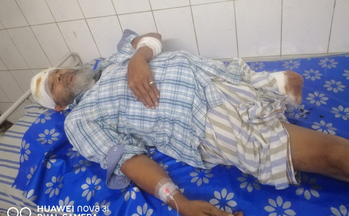 নোয়াখালী সোনাইমুড়ী উপজেলা আমেরিকান প্রবাসীর বাড়িতে পলাশ বাহিনী হামলা