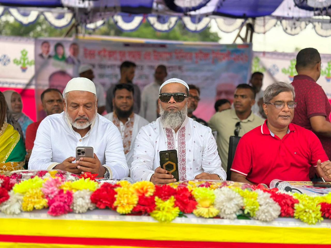 উত্তর পাইকসায় উৎসবমুখর পরিবেশে মিনিবার ফুটবল টুর্নামেন্ট অনুষ্ঠিত, প্রধান অতিথি শেখ মোঃ আব্দুল্লাহঃ