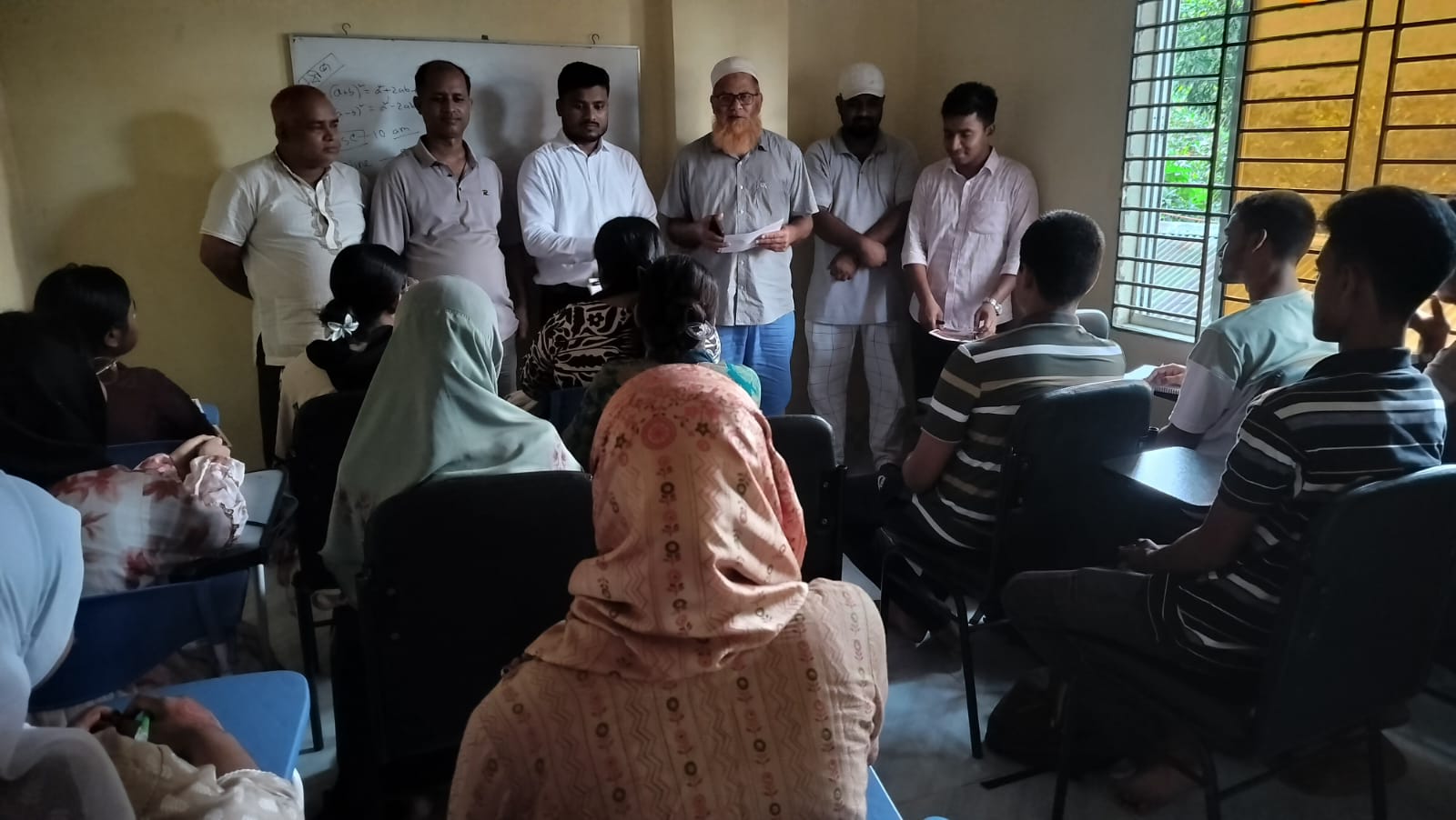 সরিষাবাড়ীতে বিজ্ঞান শিক্ষার সাইন্স বান্ডেল কোর্সের যাত্রা শুরু
