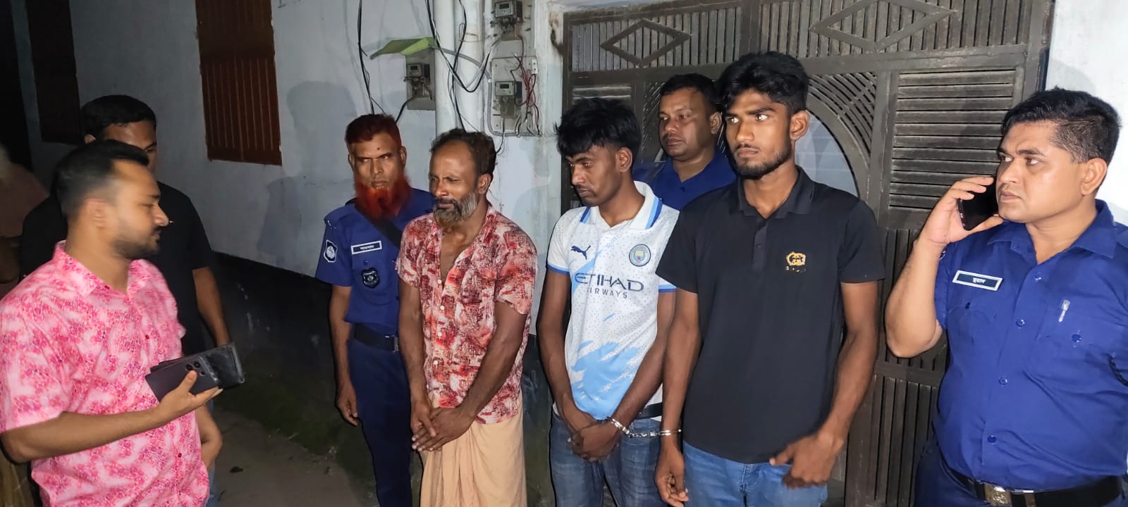 ভাঙ্গুড়ায় মাদক সেবনের দায়ে তিনজনের ৬ মাসের কারাদণ্ড