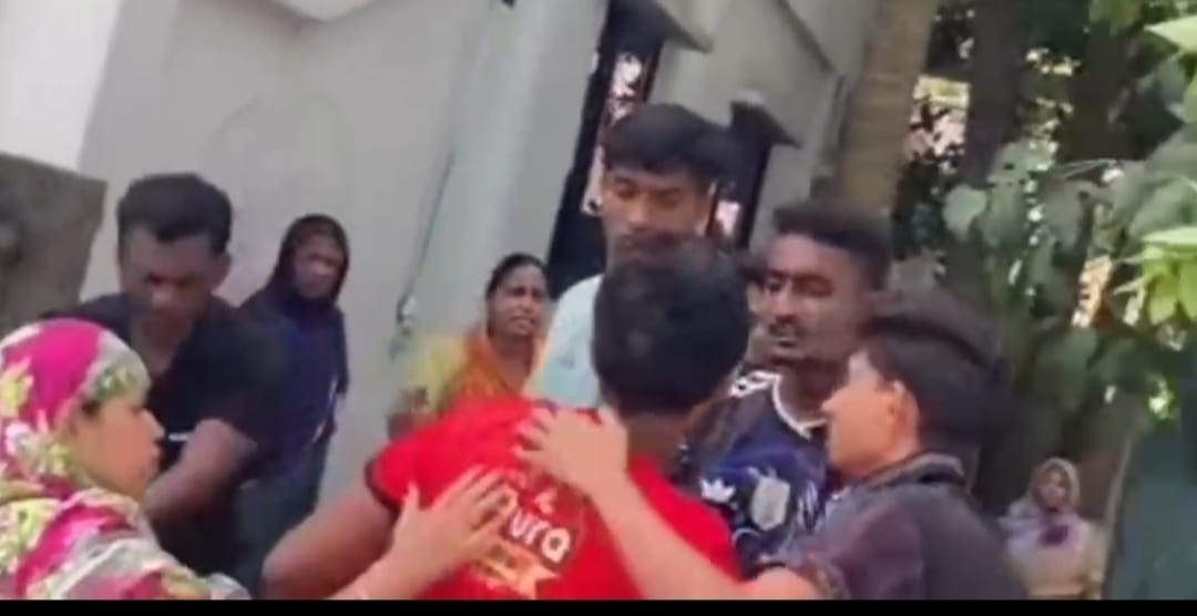 সেনবাগে পৈত্রিক সম্পত্তি নিয়ে বিরোধ: বাউন্ডারি নির্মাণে বাধার অভিযোগ