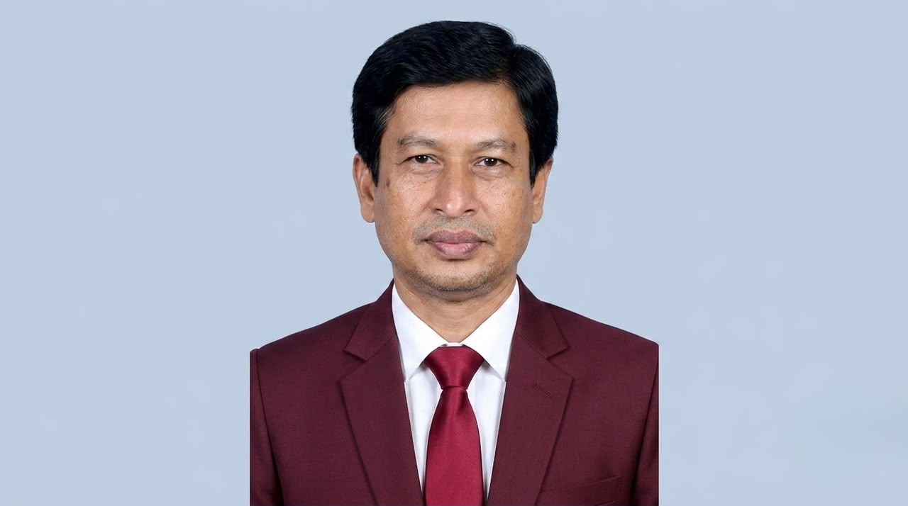 শ্রীনগর পাইলট স্কুল অ্যান্ড কলেজের ভারপ্রাপ্ত অধ্যক্ষ হিসেবে দায়িত্ব নিলেন বিশিষ্ট লেখক ও শিক্ষক “মোহাম্মাদ আলতাফ হোসেন উজ্জ্বল”