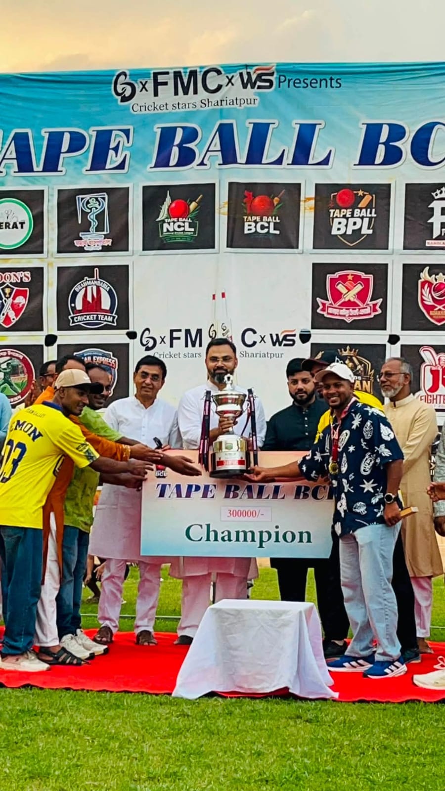 প্রতিটি ইউনিয়নে খেলার মাঠ বানানো হবে ,,,,,,,,,,,,,,,, যুব ও ক্রীড়া প্রতিমন্ত্রী আমিনুল হক