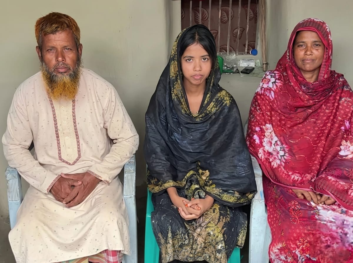 দারিদ্র্যকে জয় করে জিপিএ-৫ পেলেন জোহানা,কলেজে ভর্তি নিয়ে দুশ্চিন্তায় পরিবার