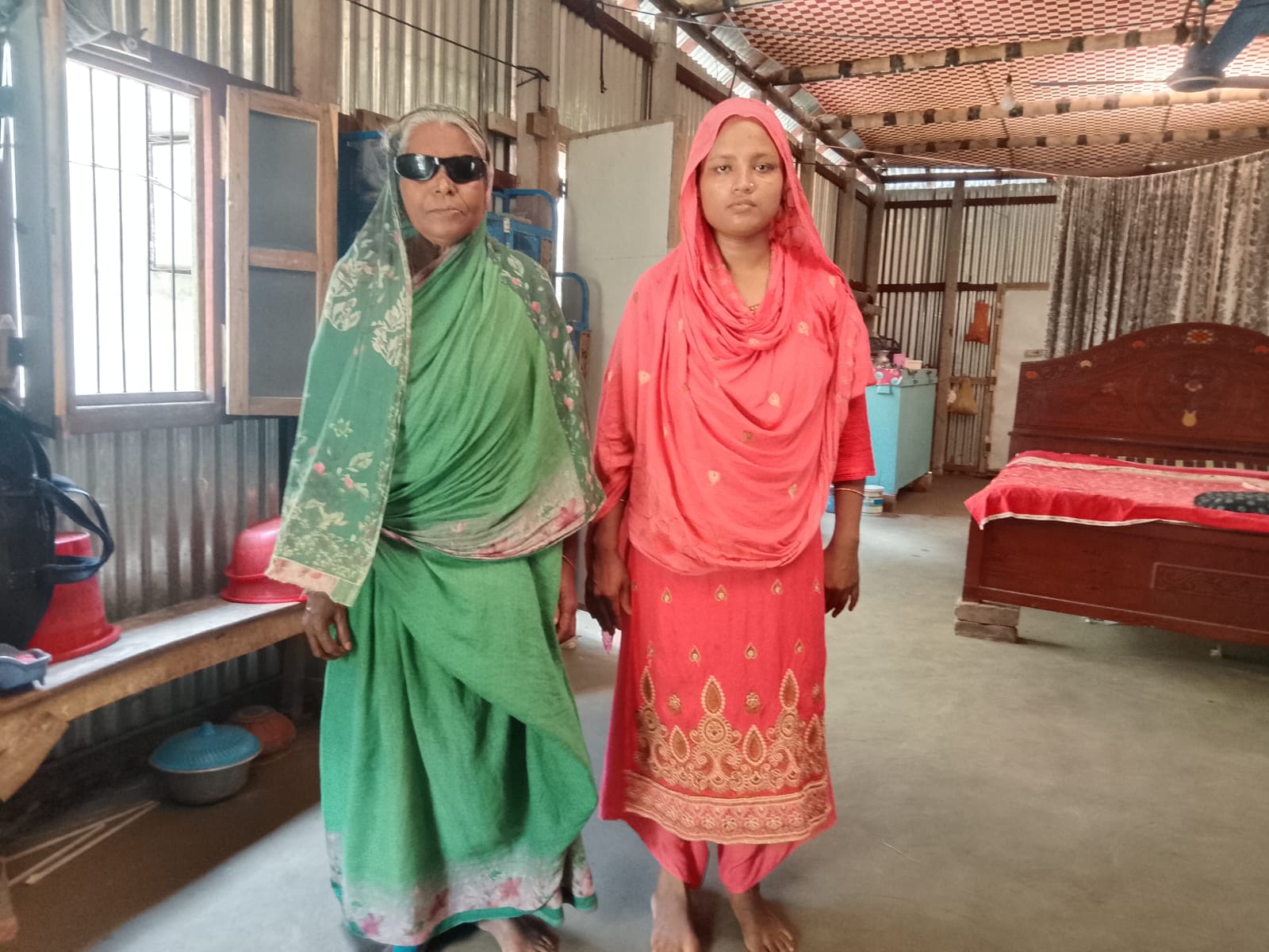 কেন্দুয়ার আলাল উদ্দিন সহ তার লোকজন এর দাপটে গ্রামবাসী অতিষ্ট।