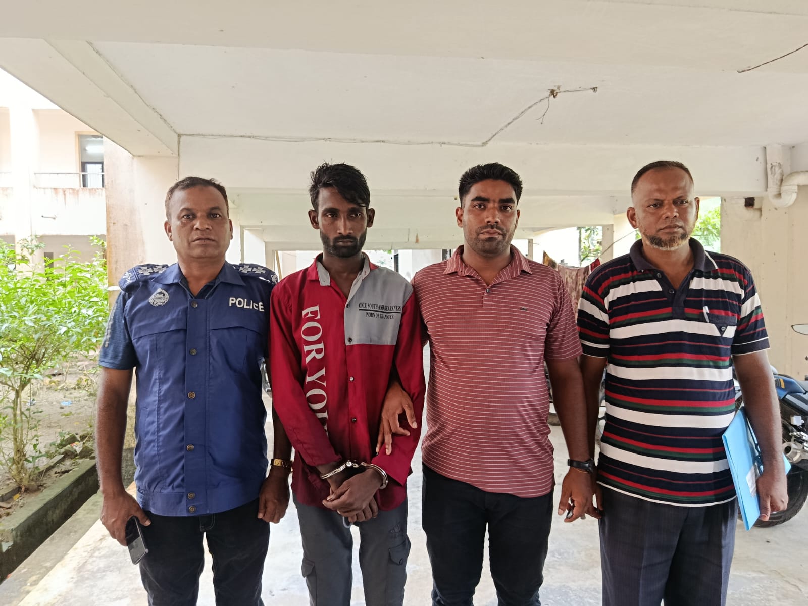বেতাগীতে বিপুল পরিমাণ ইয়াবাসহ যুবক গ্রেপ্তার
