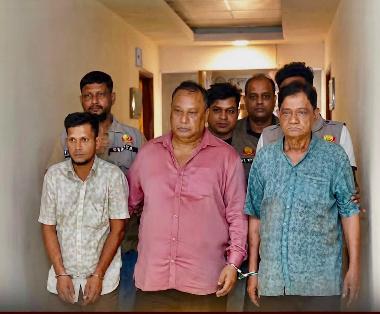 সংসদ ভবনকে ‘মঞ্চ’ বানিয়ে কোটি টাকার প্রতারণা: