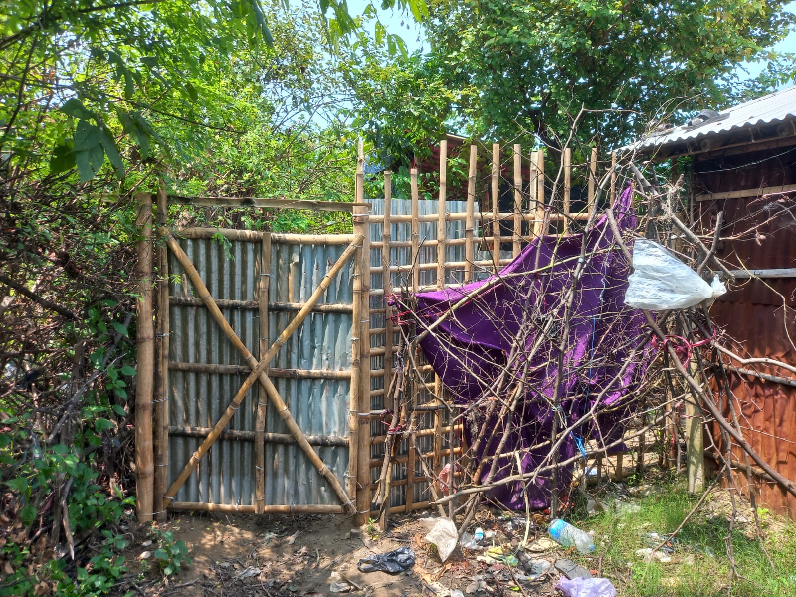 ইপিজেড এলাকায় ওসমানের জয়ার ঘরে ওসি আতিকুর রহমানের অভিযান