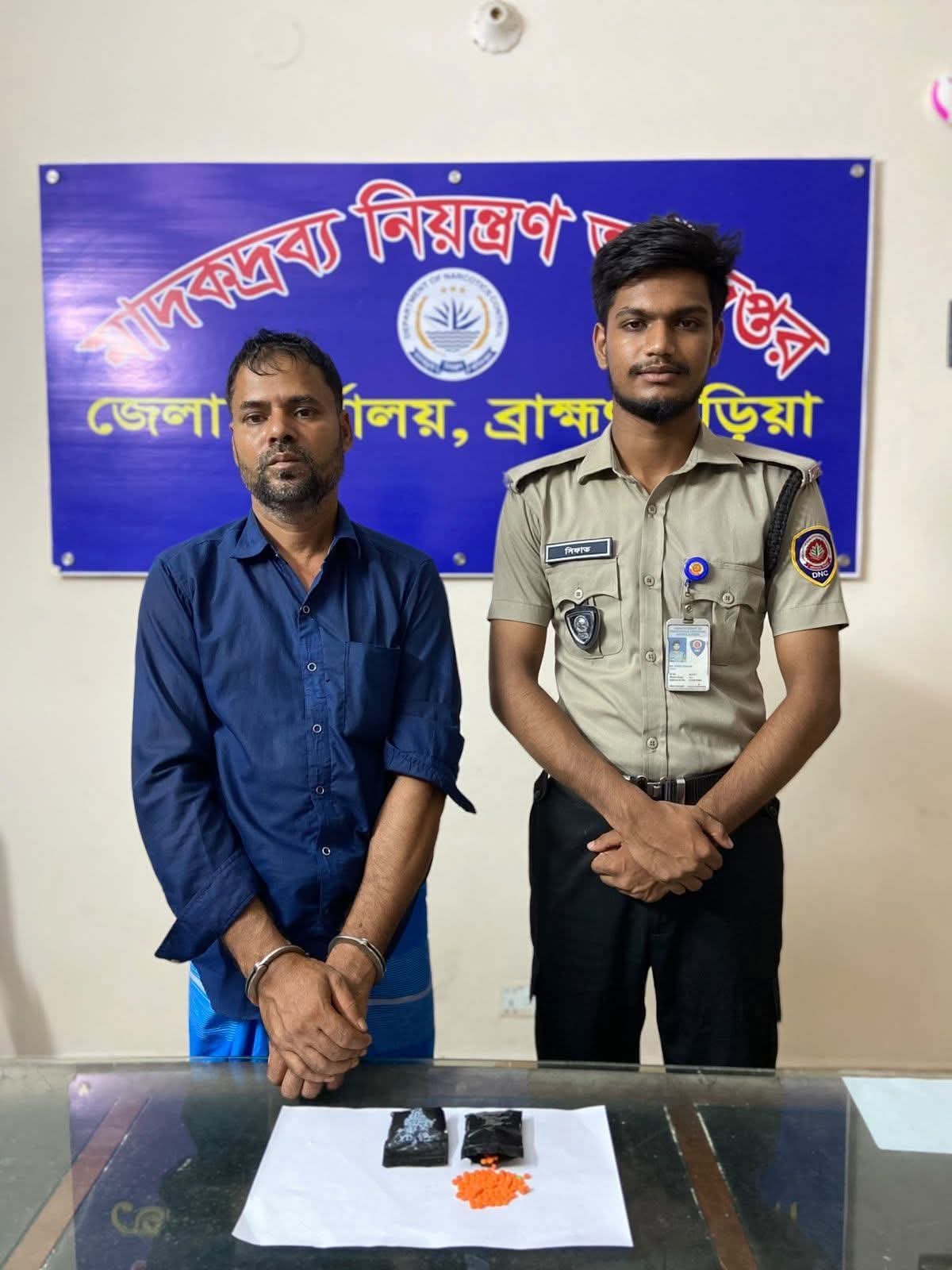 ব্রাহ্মণবাড়িয়ায় ৪০০ পিস ইয়াবাসহ চিহ্নিত মাদক কারবারি আটক।