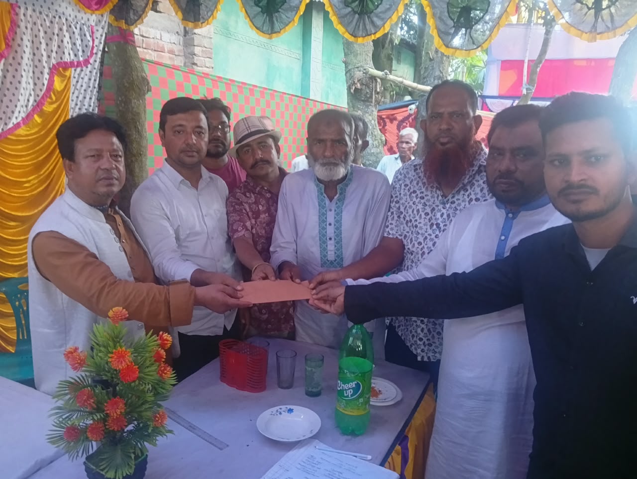 শারদীয় দুর্গাপূজায় হিন্দু সম্প্রদায়ের সাথে চেয়ারম্যান পদপ্রার্থী কুদ্দুস আলী সরকারের মতবিনিময় সভা অনুষ্ঠিত